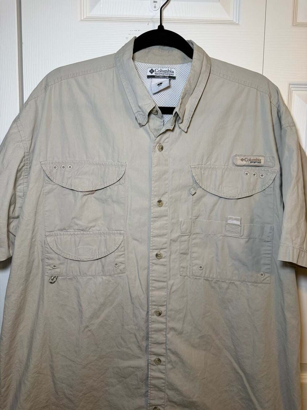 Columbia PFG Short Sleeve Fishing Shirt Size L Khaki Vented